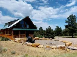 Picturesque Cabin with Barbecue and Fire Pit in Monticello, Utah