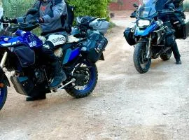 Spacious Apartment with Motorcycle Garage, Free Parking, and Air Conditioning