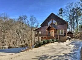 Incredible Cabin with Fireplace and Hot-tub Next to Hiking Trails in Mineral Bluff, Georgia