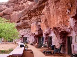 Luxurious Cave for a Romantic Retreat near Arches National Park in Moab, Utah