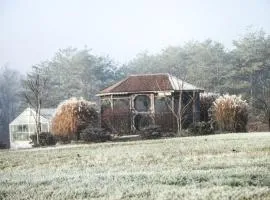 Fully Furnished Cabin Rental with Fire Pit near Cherokee National Forest