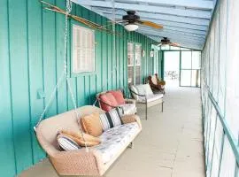 Group Cabin with Kayaks and Foosball Table in La Grange, Texas