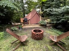 Romantic Botanical Bell Tent for a Fantastic Glamping Experience in Southbury, Connecticut