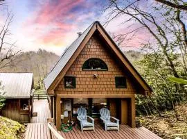 Romantic Riverfront Cabin with Pool Access in Blue Ridge, Georgia