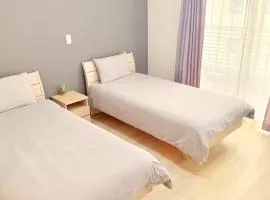 hotel gala city only 5 mins to Kokusai Street 24 square meters room