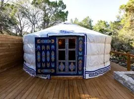 Cozy Couples Yurt with Hot Tub in Dripping Springs, Texas