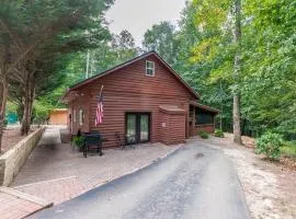 Paradise Cabin with Foosball Table and BBQ in Cleveland, Georgia