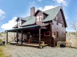 Modern and Cozy Cabin Rental Between Mountains and River in Northern Georgia
