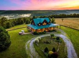 Incredible Pet-Friendly Cabin Located on Top of a Magnificent Mountain in Compton, AR