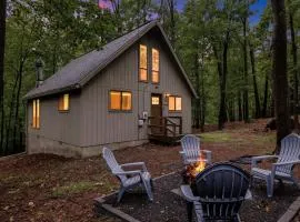 Enchanting A-Frame Cabin Retreat near Berkeley Springs and Mountain Views in West Virginia