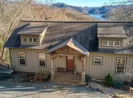 Lake Cabin Fully Equipped Ideal for Big Families in Topton, North Carolina