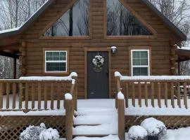 Fantastic Secluded Cabin with Fire Pit and Hot-tub in Campbellsville, Kentucky