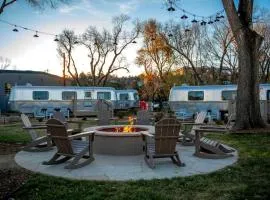 Downtown Prescott AZ Airstream Stay Near Whiskey Row with Outdoor Amenities