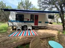 Texas Hill Country Glamping Caravan for a Nature Escape near Hamilton Creek