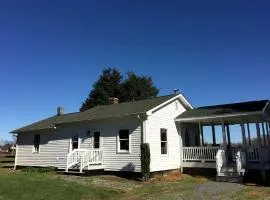 Classic Cottage Rental on Huge Horse and Cattle Farm near Charlottesville