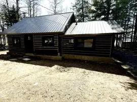 Charming Lakeside Cabin Bungalow with Timeless Rustic Beauty near Portage Lake in Maine
