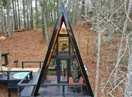 Apex Treehouse in Blue Ridge, GA