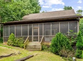 Resplendent Cabin Haven near Shenandoah River in Virginia