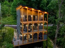 Brand-New Luxury Cabin with Game Room & Hot Tub near Downtown Gatlinburg, TN