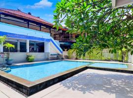 Townhouse Oak @lebak Bene Near Kuta Beach, מלון בBalian