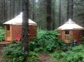 Nature Escape in an Alaskan Glamping Village for Family Fun