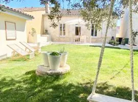 Echoppe rénovée 85m2 - terrasse & Jardin