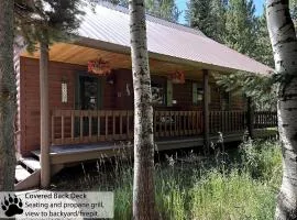 Stunning Cozy Cabin Close to Lake and Hiking Trails in Island Park, Idaho