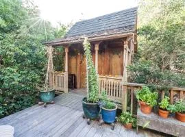 Antique Indonesian Teakwood Cottage for a Romantic Getaway in Petaluma, California