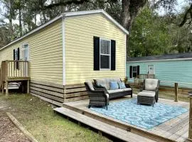Off-Grid Cottage with Nice Sights in Dunnellon, Florida