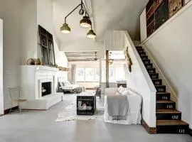 Luxury Cottage Rental with Modern Vintage Interior near Houston, Texas