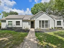Peaceful Texas Retreat with Game Room & Private Outdoor Space Near Kyle Field & Downtown Bryan in Dr. Bryan, Texas