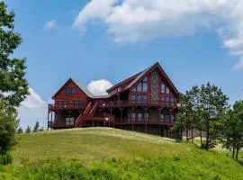 Stunning Vacation Rental for Unforgettable Family Glamping Trips in the Blue Ridge Mountains, North Carolina