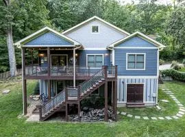 Amazing Cabin with Stunning Forest Sights in Chattanooga, Tennessee