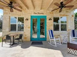 Cozy Spacious Studio Cottage for a Peaceful Romantic Escape to Texas Hill Country near Dripping Springs, Texas