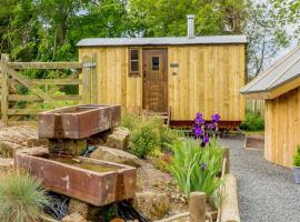 1 Bed in Bamburgh 88425, hotel in Lucker