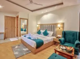 Kasauli View Resort # Parking # lift # Garden # Restaurant # Open Terrace # On Road Location