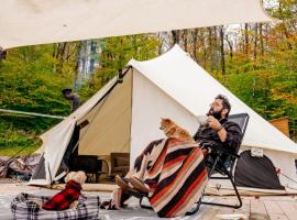 Piebald Mountain Pet Friendly Tents, Petersburg, New York, glamping site in Williamstown