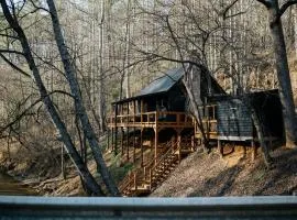 Hygge Hollow Cabin on Fightingtown Creek in Blue Ridge, GA