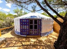 Luxurious Romantic Yurt with Hot Tub in Dripping Springs, Texas