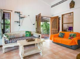 Villa with private pool and mountain views, hotel in Ban Khlong Son