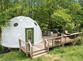 Outstanding Chic Dome with Private Deck in North Carolina