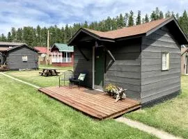 Tiny Cabin with Beautiful Lake Views in Rapid City, South Dakota