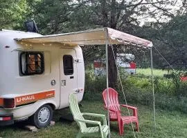 Unique Caravan for Vintage Glamping Experience in Pine Bush, New York