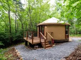Enchanting Yurt Haven near Pisgah National Forest in North Carolina