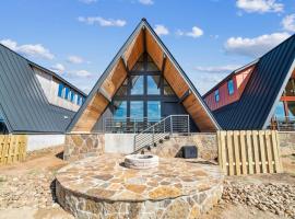 Elegant Modern A-Frame Surrounded by Nature in Texas, cabin in New Braunfels
