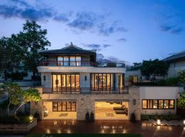 Sanya Haitang Bay Renguan Sea View Pool Villa (Water World Duty Free City Store)、三亜市のホテル