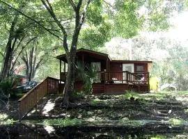 Waterfront Cabin Perfect for Families in Inverness, Florida