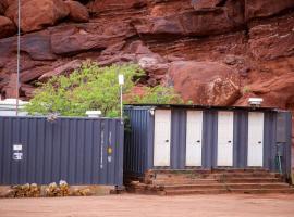 Gorgeous Off-Grid Glamping Tent for an Unforgettable Vacation by the Colorado River in Moab, Utah, Hotel in Allen Memorial Hospital Heliport