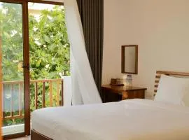 Breezy Tuy Hoà Homestay & Coffee