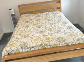 House - Sleeps 5 Private Parking & Pets Allowed
